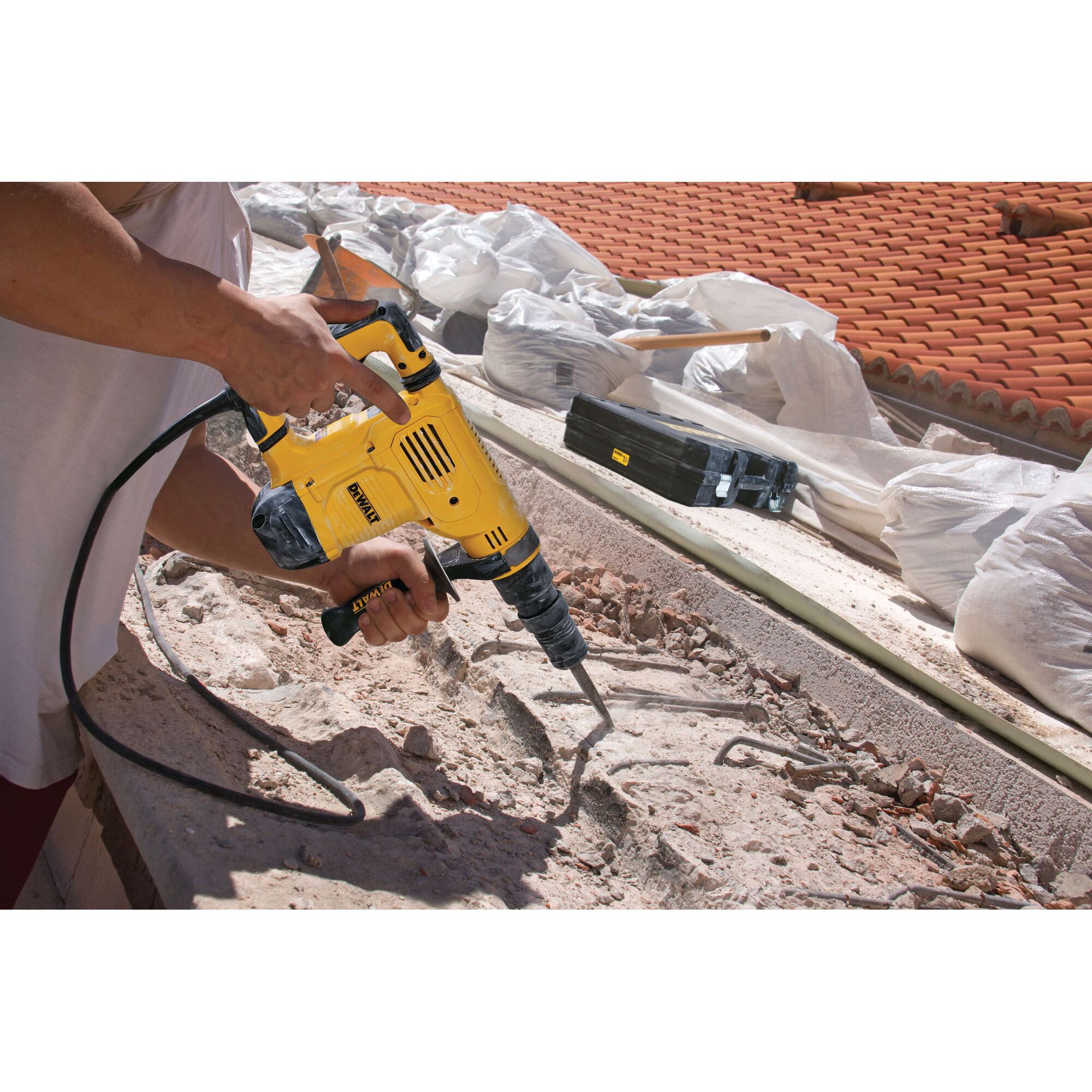 เครื่องสกัด 5 กก. HEX 17 มม. 1050 วัตต์