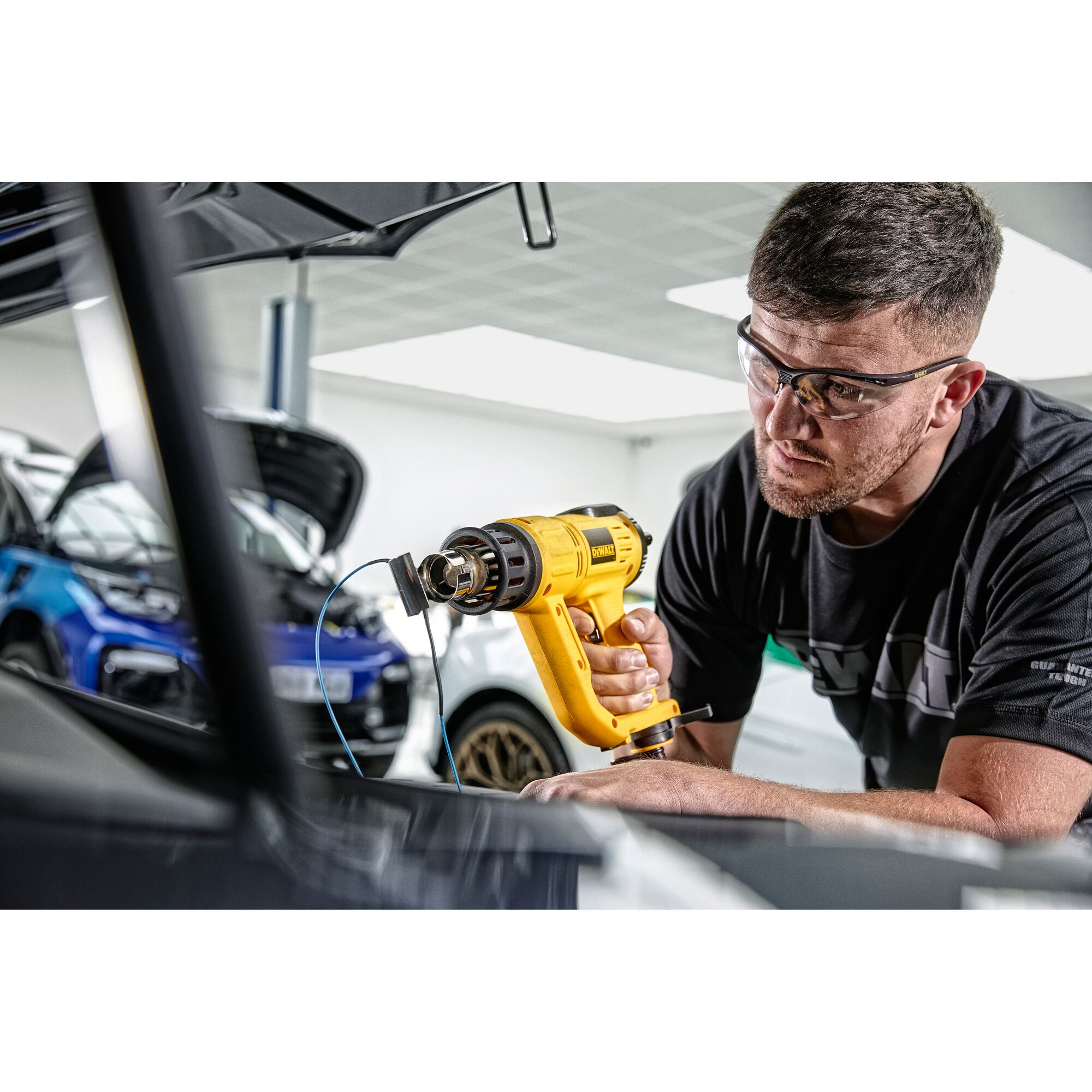 ปืนเป่าลมร้อน 2000 วัตต์ พร้อมหน้าจอ LCD