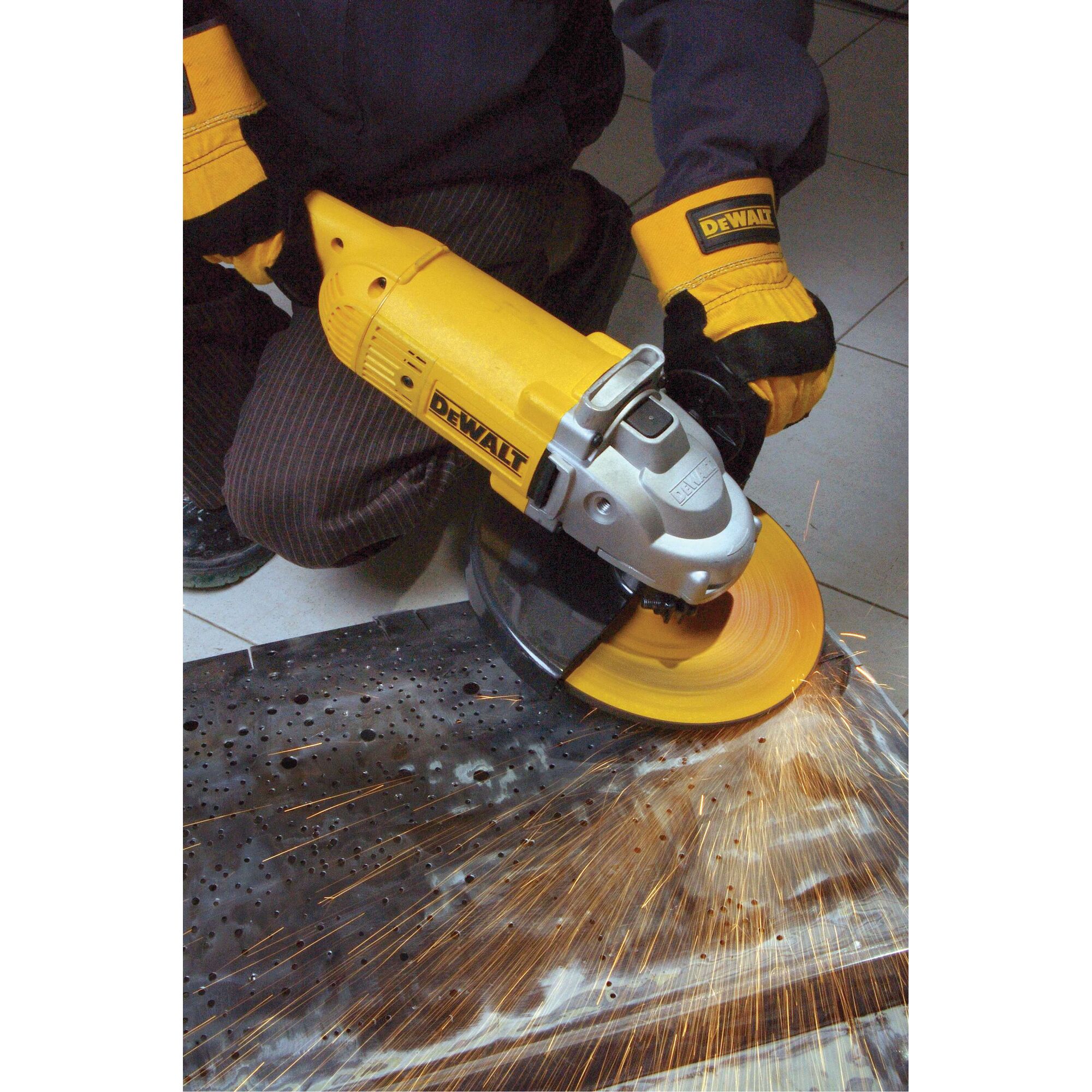 เครื่องเจียร 9 นิ้ว