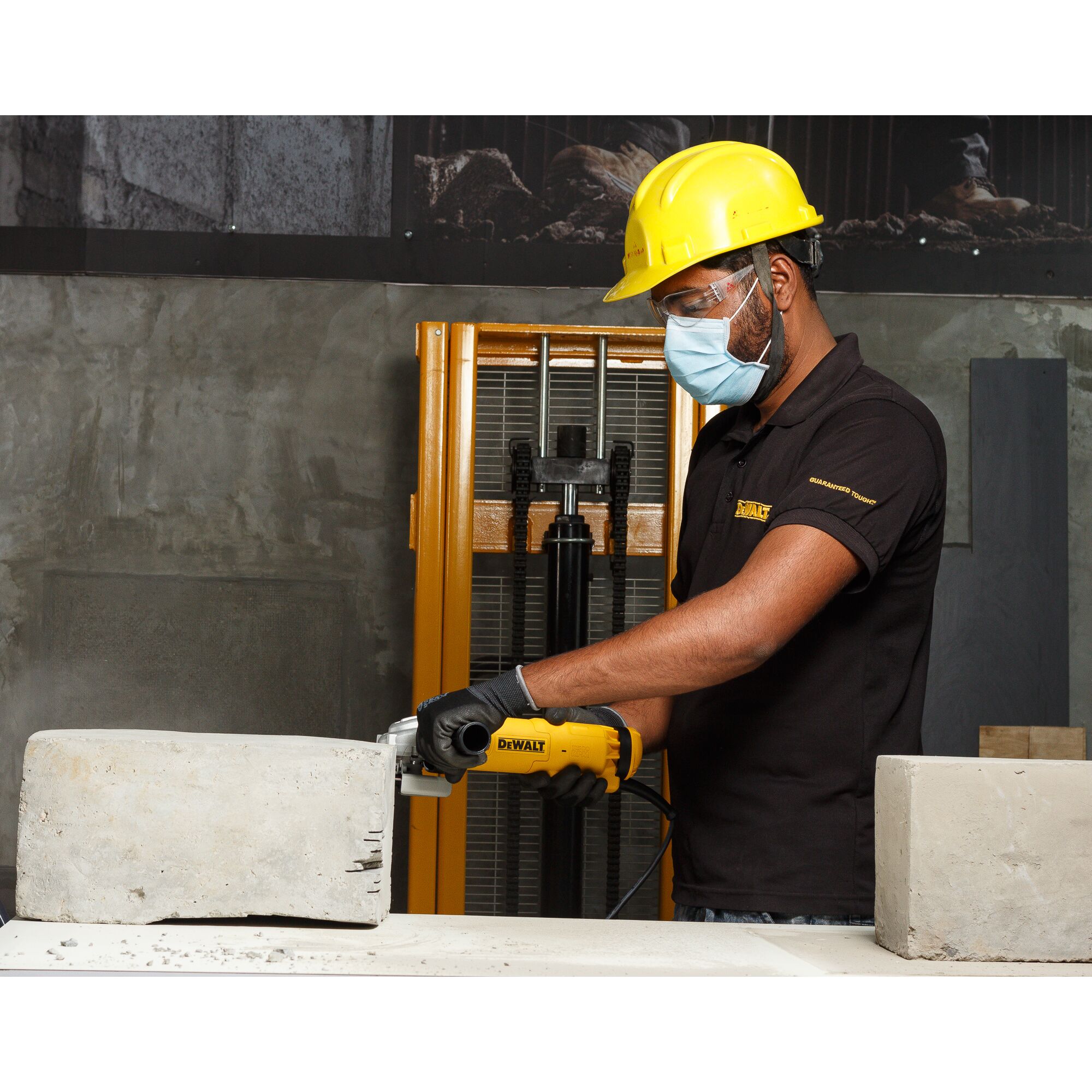 เครื่องเจียร 4" สวิตช์เลื่อนข้าง